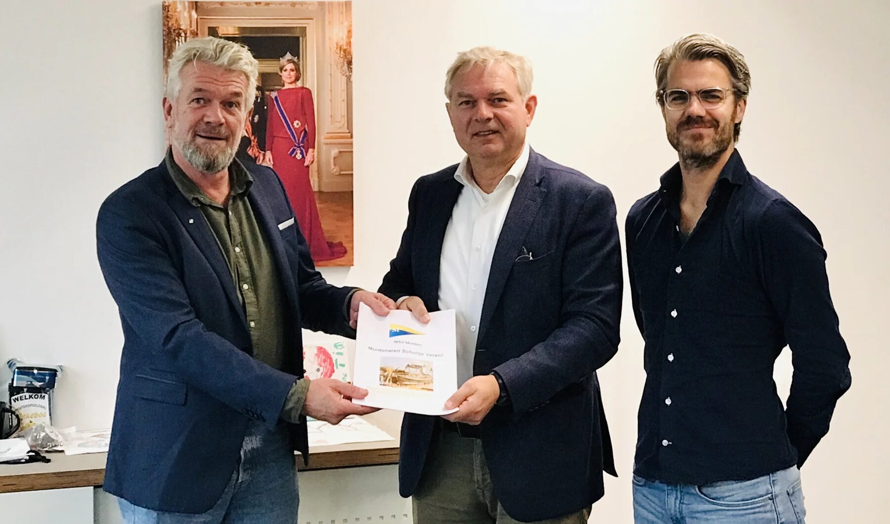 Overhandiging van het plan aan de wethouder